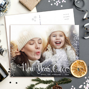 Neujahr Cheke Modernes Script White Snowflake Foto Feiertagspostkarte