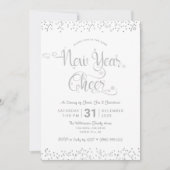 Neujahr Chever Silver White Script Confetti Party Einladung (Vorderseite)