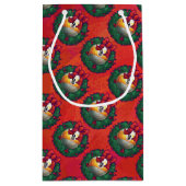 Neun Ball in Weihnachts-Kraut-Muster auf Rot Kleine Geschenktüte (Rückseite)