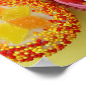 Neun Kuchen, jedes mit Süßigkeiten in einem Poster (Ecke)