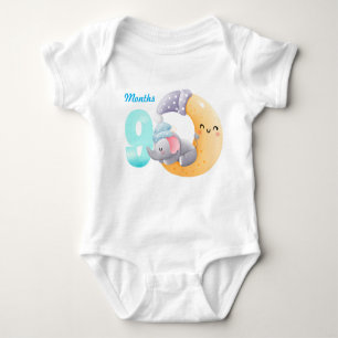 Neun Monate Baby-Bodysuit Baby Strampler