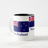 Neuseeland-Flagge mit Namen Zweifarbige Tasse (Vorderseite Links)