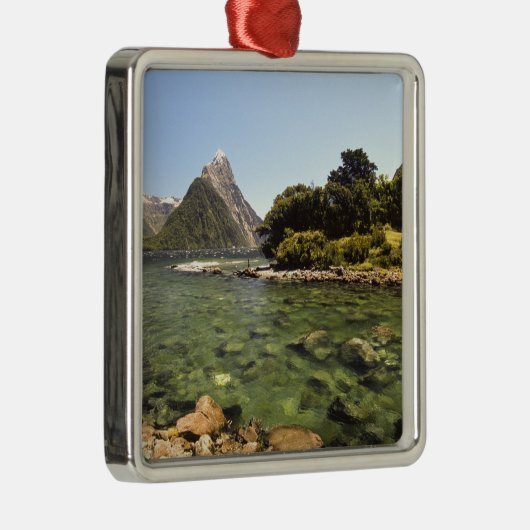 Neuseeland, Miter Peak & Bowen Silbernes Ornament (Rechts)