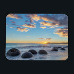 Neuseeland, Südinsel, Moeraki Boulders Magnet<br><div class="desc">Rob Tilley / DanitaDelimont.com Neuseeland</div>
