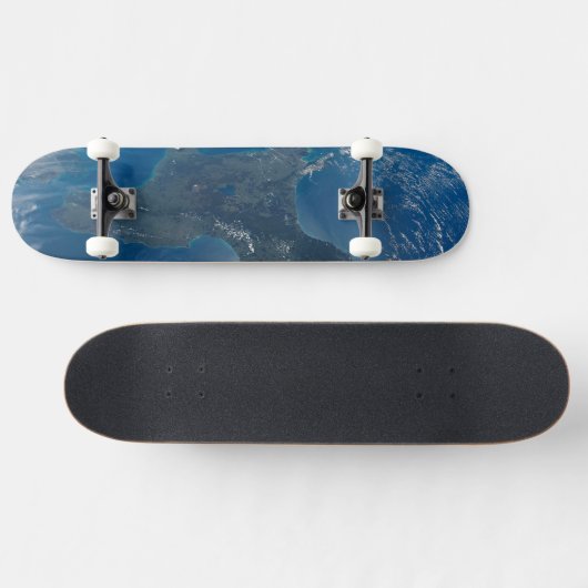 Neuseelands Nordinsel. Skateboard (Horizontal)