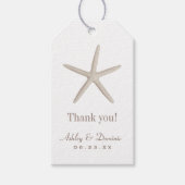 Neutral Beige Starfish Beach Wedding Monogram Geschenkanhänger (Vorderseite)