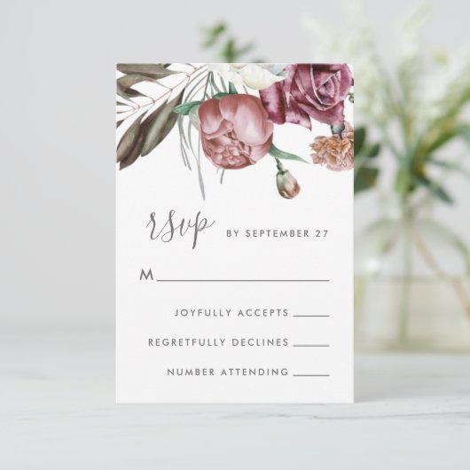 Neutral Boho Floral Modern Script Wedding RSVP Karte (Stehend Vorderseite)