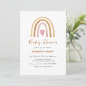 Neutral Boho Rainbow Heart Baby Shower Einladung (Stehend Vorderseite)