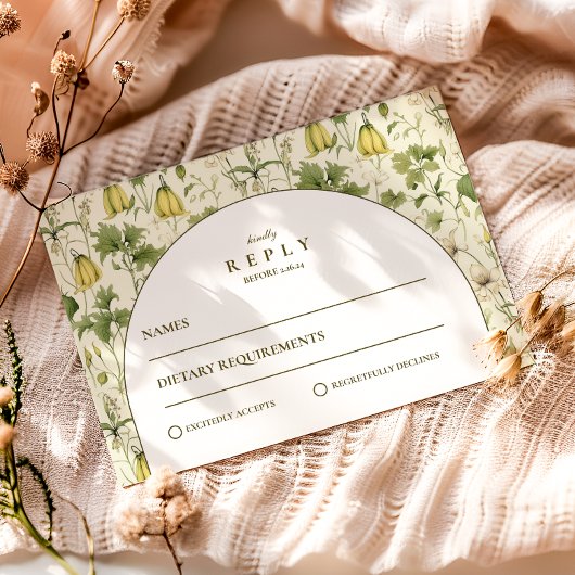 Neutral Botanical Arch Garden Wedding RSVP Karte