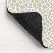 Neutral Giraffe Print Mousepad (Ecke)