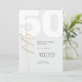 Neutral Gold Elegante Kalligraphie Geburtstag Einladung (Stehend Vorderseite)