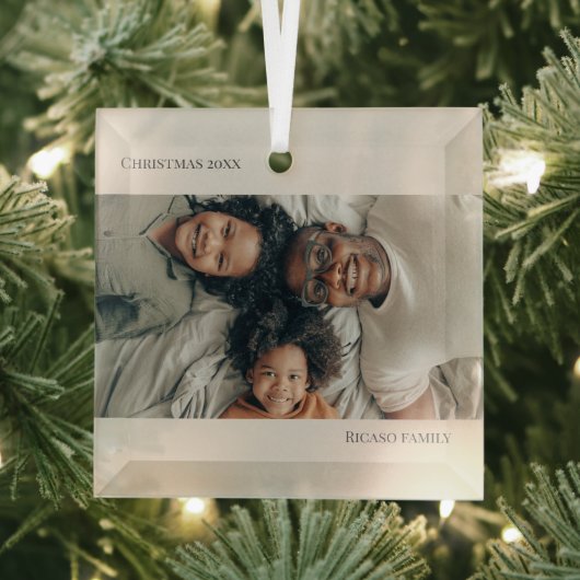 Neutral Personalized Photo Christmas Ornament Aus Glas (Insitu)