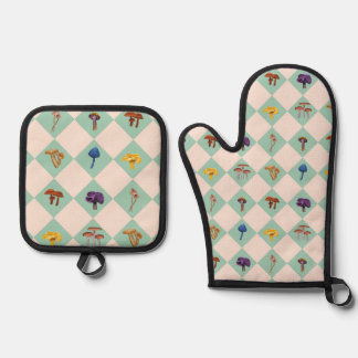 Neutrale Karos mit verschiedenen Pilzen Ofenhandschuh & Topflappen-Set
