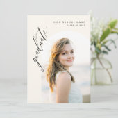 Neutrale Minimalistisch Arch Foto Graduation Party Einladung (Stehend Vorderseite)