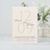 Neutrale Minimalistische Skriptnamen und große Dat Save The Date (Stehend Vorderseite)