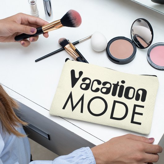 Neutraler schwarzer fettartiger Typografie Zubehörtasche