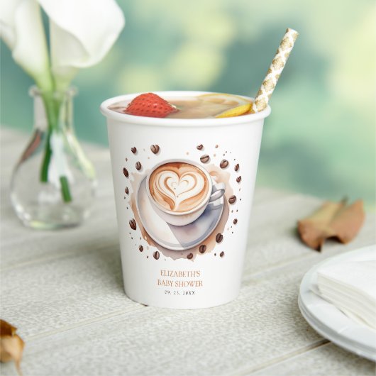 Neutrales Baby des Geschlechts ist das Brechen der Pappbecher (In Situ)