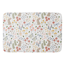 Neutrales Baby Woodland-Kinderzimmer Badematte