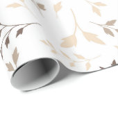 Neutrales Beige Braun Botanisches Blattmuster Geschenkpapier (Rolleneckpunkt)