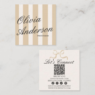 Neutrales Beige Luxus Vintage Old Money QR Code Quadratische Visitenkarte