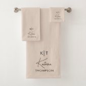 Neutrales Beige Modernes Signaturskriptmonogramm Badhandtuch Set (Insitu)