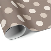 Neutrales Erdbraun-Polka-Punkte-Design Geschenkpapier (Rolleneckpunkt)