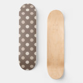 Neutrales Erdbraun-Polka-Punkte-Design Skateboard (Vorderseite)