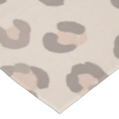 Neutrales Leopardenmuster Tischdecke (Schrägansicht)