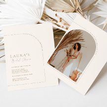 Neutrales Minimal-Arch-Foto-Brautparty