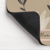 Neutrales Rosé-Blumenmuster | Moderne Botanik Mousepad (Ecke)