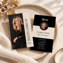 Neutrales Schwarzes Immobilienmakler-Foto