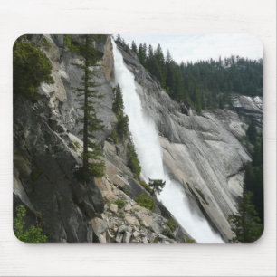 Nevada Falls im Yosemite National Park Mousepad