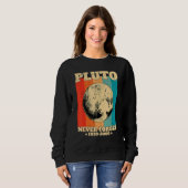 Never Forget Pluto Retro Space Science Sweatshirt (Vorne ganz)