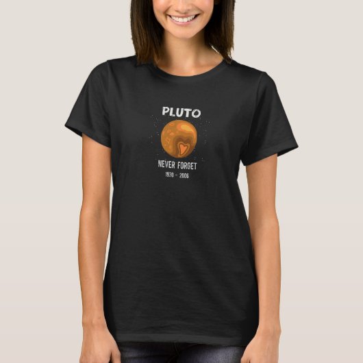 Never Forget Pluto Retro Style Space Science T-Shirt (Vorderseite)