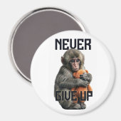 Never Give Up - Resilient Baby Monkey with Teddy B Magnet (Vorderseite/Rückseite)