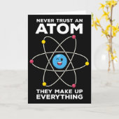 Never Trust An Atom Funny Physics Jokes Science Te Karte (Gelbe Blume)