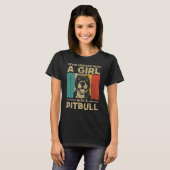 Never Underestimate A Girl With A Pitbull T-Shirt (Vorne ganz)