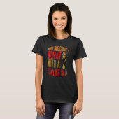 Never Underestimate A Woman With A Bowling Ball Fu T-Shirt (Vorne ganz)