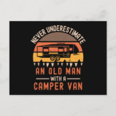 Never Underestimate An Old Man With A Camper Van Postkarte (Vorderseite)