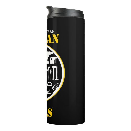 Never Underestimate An Old Man With Tools Handyman Thermosbecher (Nach rechts gedreht)