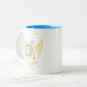 Never Underestimate The Power Of A Levin Zweifarbige Tasse (Vorderseite Links)