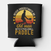 Never Understimate an Old Man With a Pickleball Dosenkühler (Vorderseite)