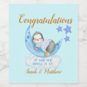New Baby Boy Congratulations Sleeping Penguin  Weinetikett (Einzelnes Label)