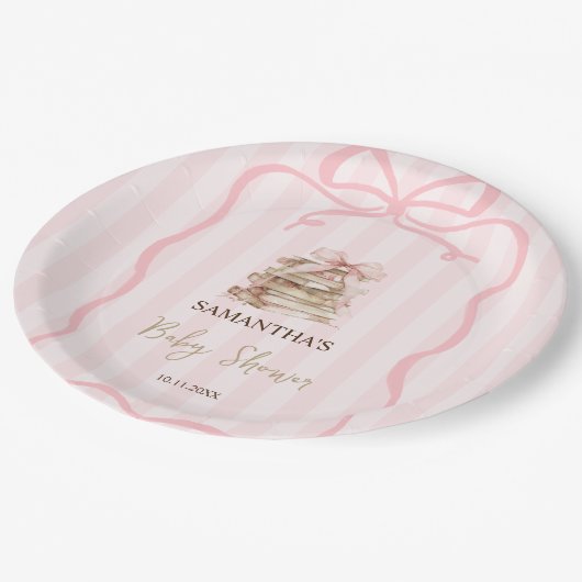 New Chapter Pink Bow Stripes Baby Shower Pappteller (Schrägansicht)