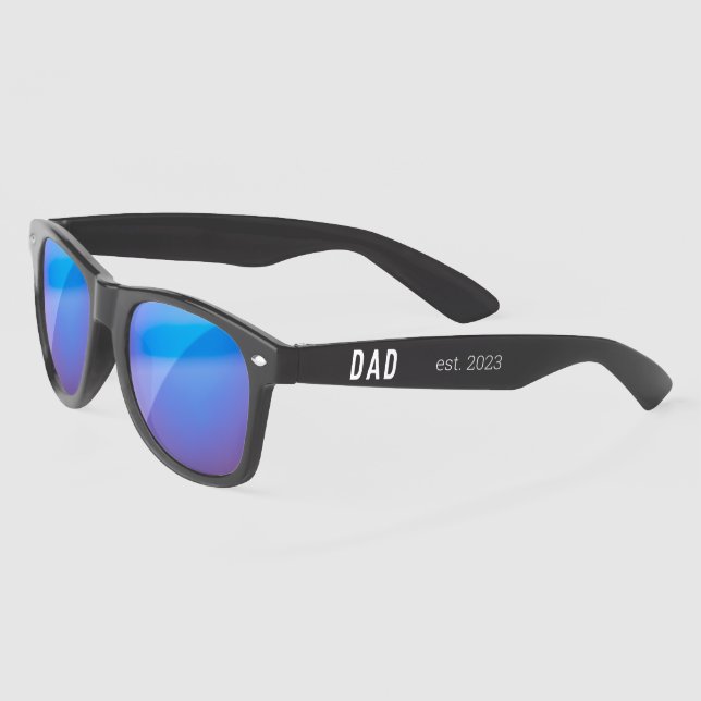 New Dad - est.2023 - personalisierte schwarze Sonn (Links)