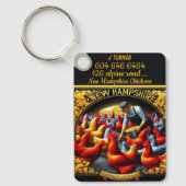 New Hampshire Red Chickens in Coop Schlüsselanhänger (Vorderseite)