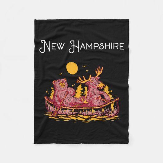 New Hampshire Shirt Funny Canoe Moose Elk Bear Lak Fleecedecke (Vorderseite)