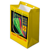 New Mexico Chile Land der Verzauberung Rot oder Gr Mittlere Geschenktüte (Vorderseite Schrägansicht)