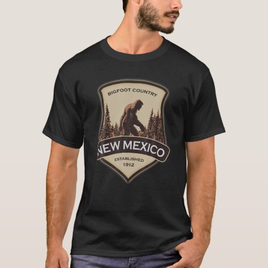 New Mexico und ein Bigfoot oder ein Sasquatch T-Sh T-Shirt (Vorderseite)
