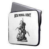 New Moral Army™ Saint George Logo (schwarz) Laptopschutzhülle (Vorderseite Links)